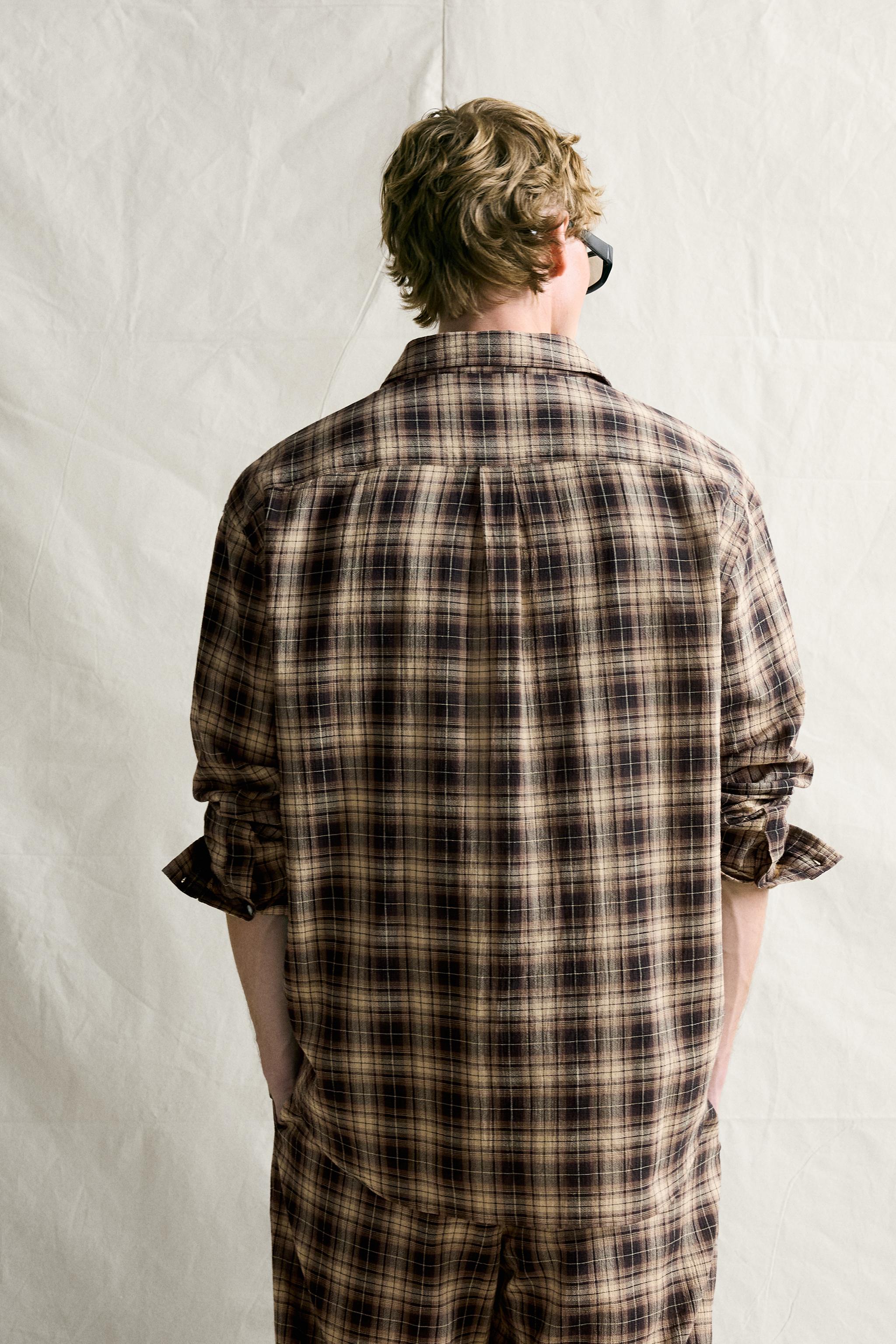 CHEMISE COUPE DÉCONTRACTÉE À CARREAUX